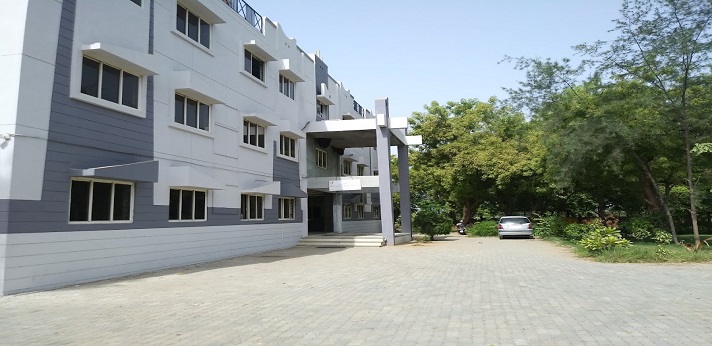 P & T Patel Institute of Nursing Mehsana