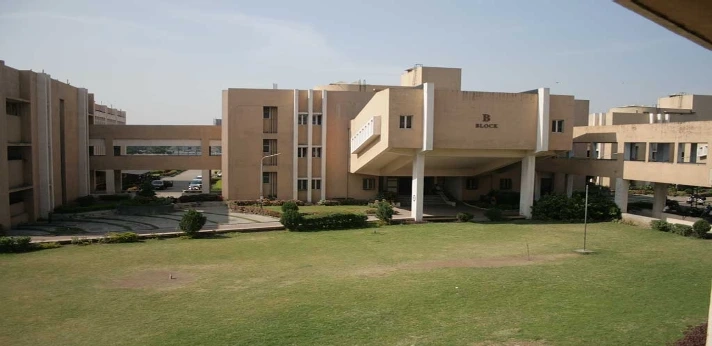 SMIMER Medical College