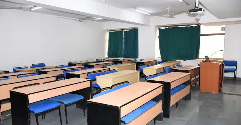 Amity University Noida Classroom