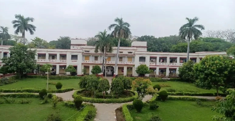 Banaras Hindu University Building