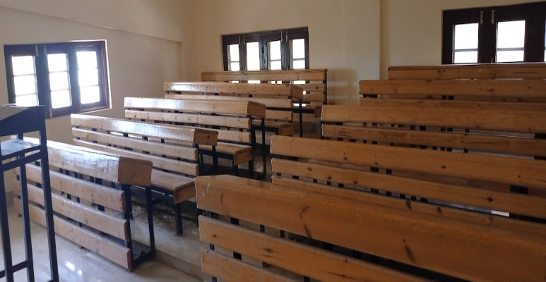 Cluster University of Srinagar Classroom