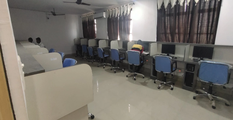 Dr Ram Manohar Lohia Avadh University Computer Lab