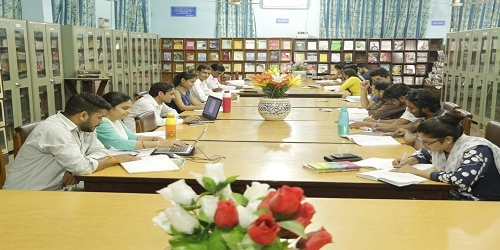 Jiwaji University Library