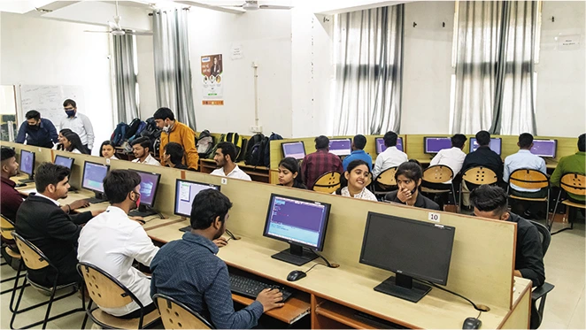 Noida International University Computer Lab