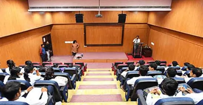 Shri Ramswaroop Memorial University Auditorium