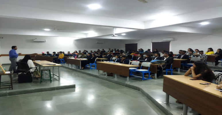 Shri Rawatpura Sarkar University Raipur Classroom