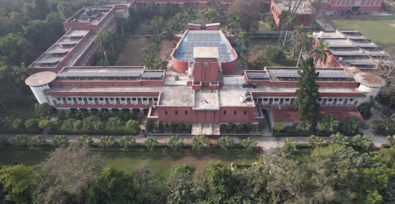 University of Delhi Outside