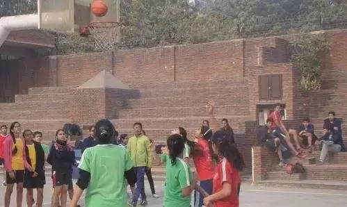 Mothers-Global-School-Preet-Vihar-Basketball