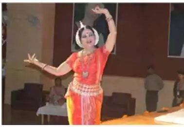 Amity-International-School-Vasundhara-Dance