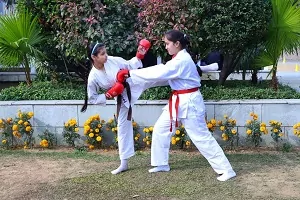 Dayawati-Modi-Academy-Meerut-Judo-Practice