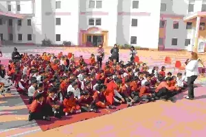 GD-Goenka-World-School-Gurgaon-Assembly