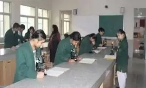 Mata-Jai-Kaur-Public-School-Ashok-Vihar-Lab