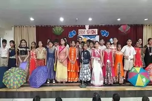 Modern-Vidya-Niketan-School-Faridabad-Singing