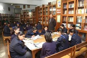St-Thomas-School-Faridabad-library